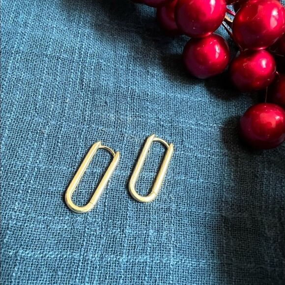 COPY - - O oval huggies | Real gold earrings | Parker earrings | 14k real gold … - Picture 7 of 16
